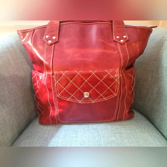 Stylish Red Purse - Picture 1 of 6